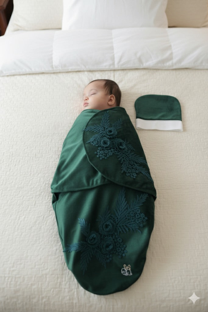 WINTER BLOOM VELOUR SWADDLE SET