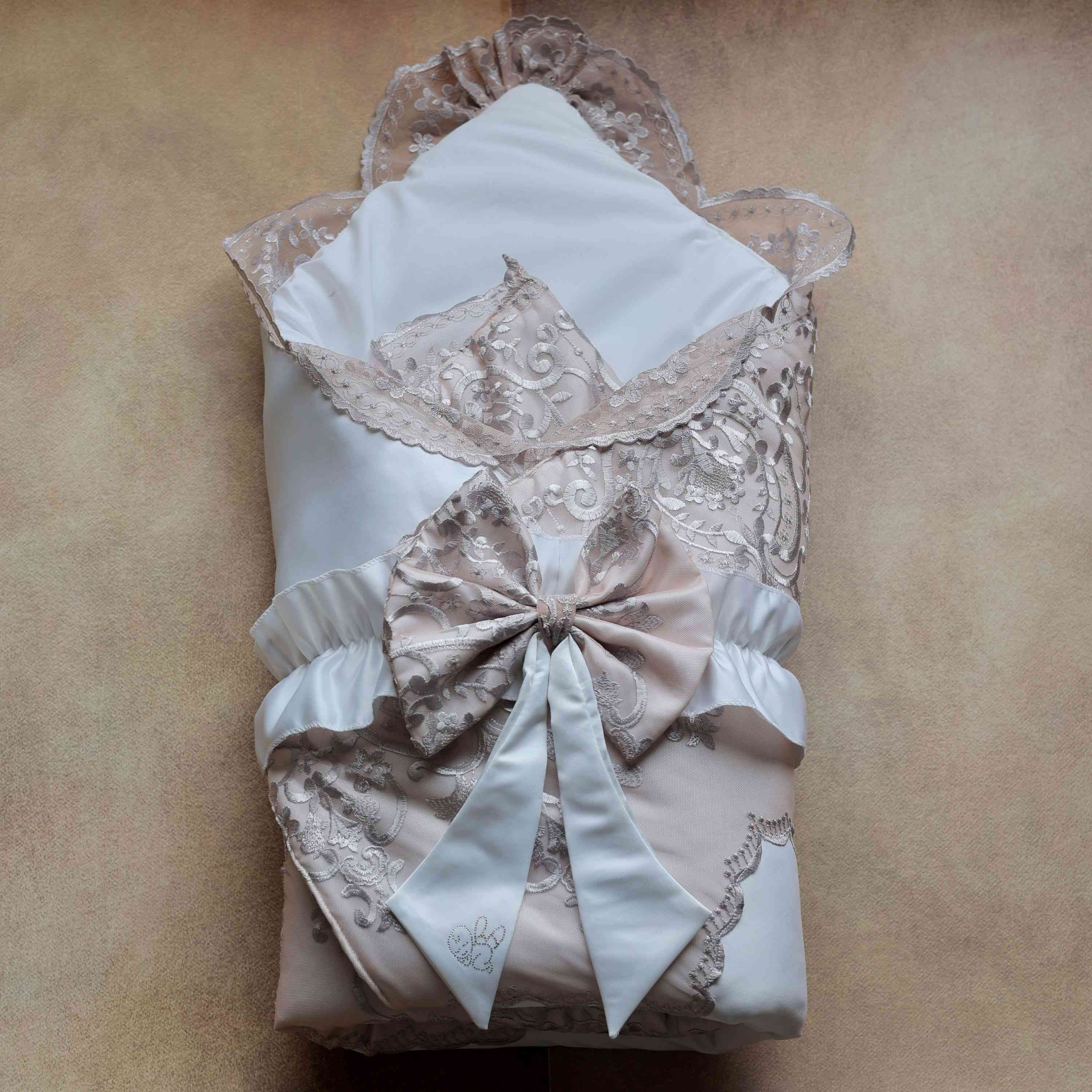 Luxe SnuggleBloom Baby Drape