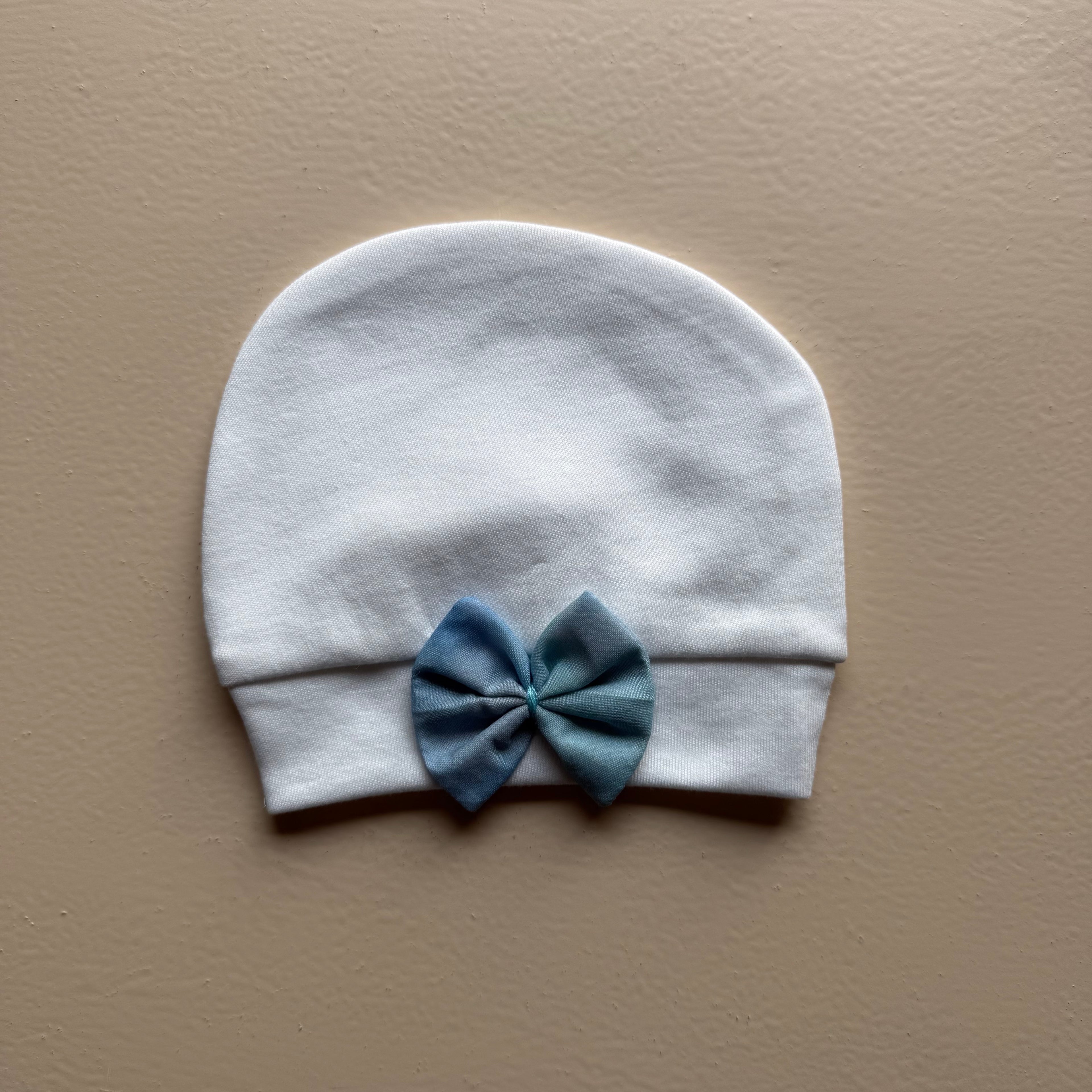 Blue Pearl Elegance – Muslin Drape & Cap Set