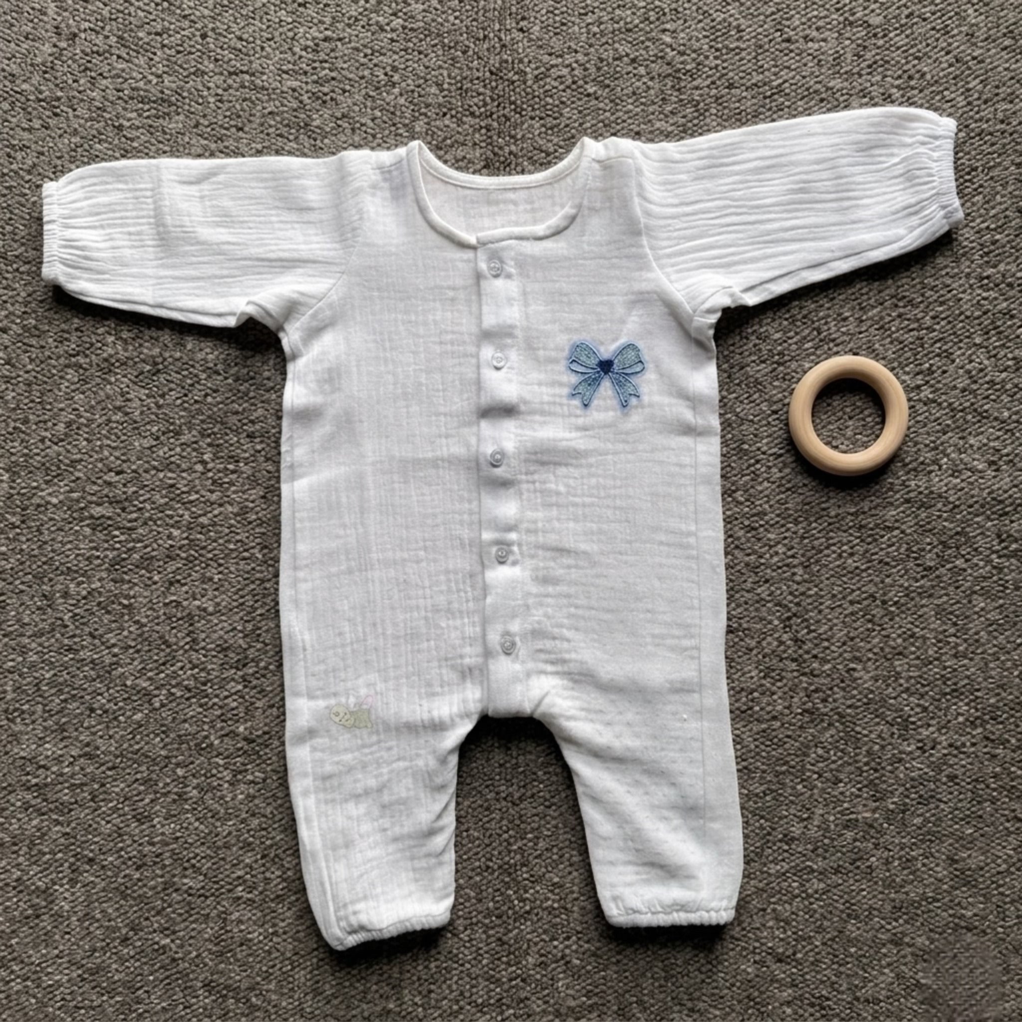 The Baby Aroosa Coeur Bow Romper
