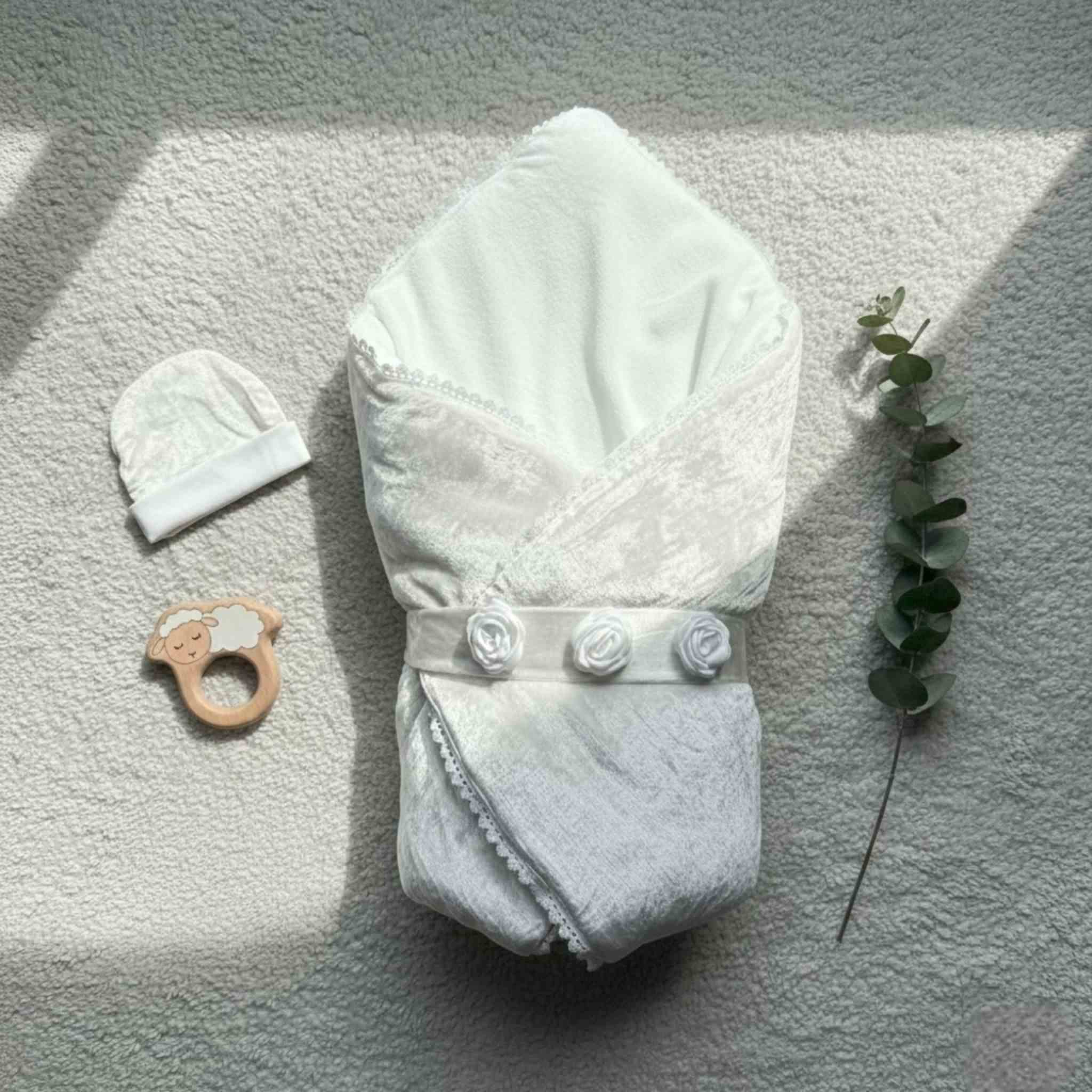 Ivory Luxe Velvet Winter Drape & Cap Set