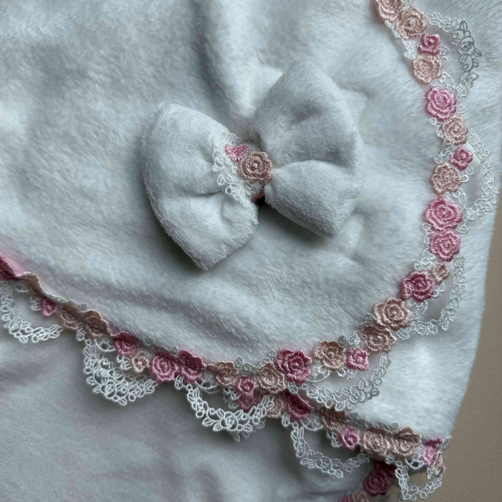 Rosette Blanc Winter French Lace Swaddle Set