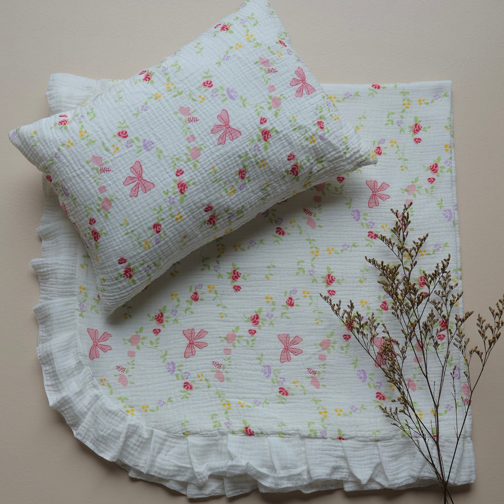 BowHug Reversible Muslin Blanket & Pillow Set